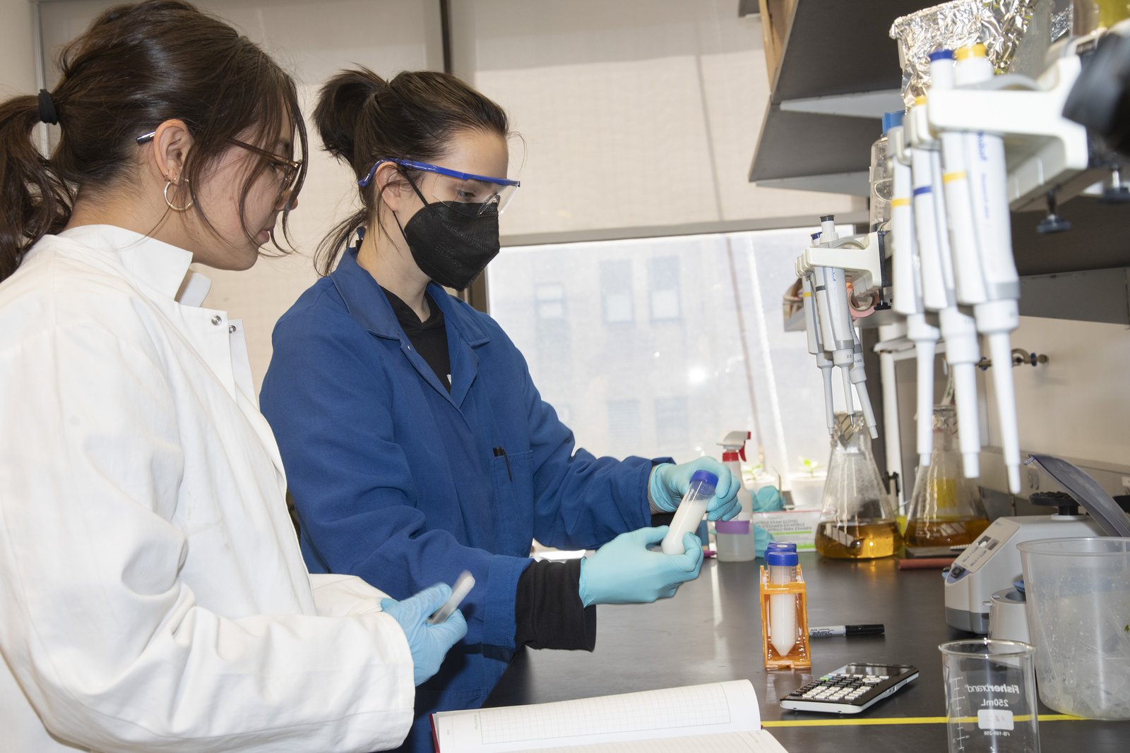 lab pipetting